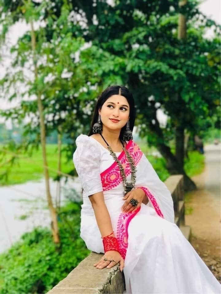 Half Silk Poddo Pair Saree - CIANARA